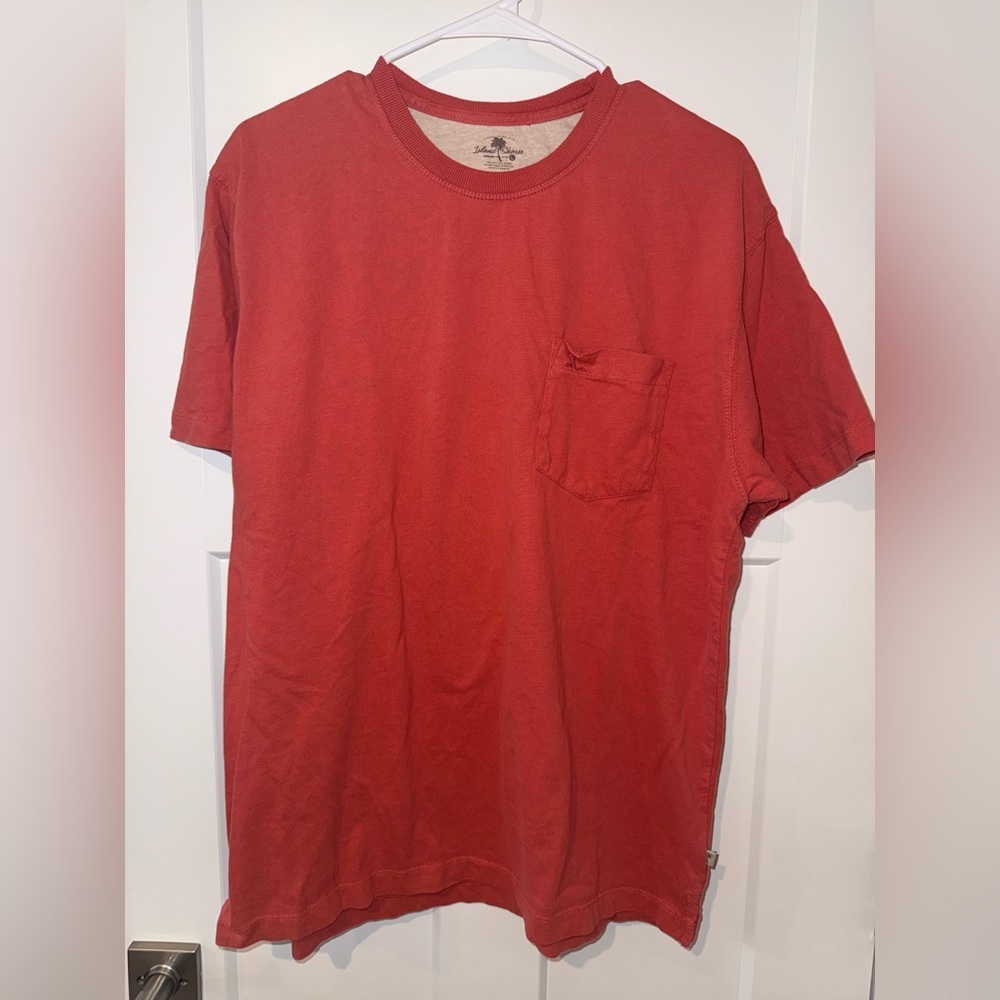 Mens Short-Sleeve Pocket Tee in Salmon Red